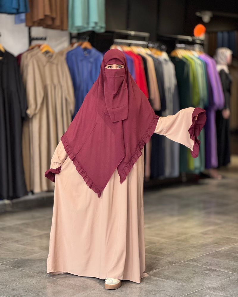 طقم "السكينة" الثلاثي (عباية+فولار+نقاب)