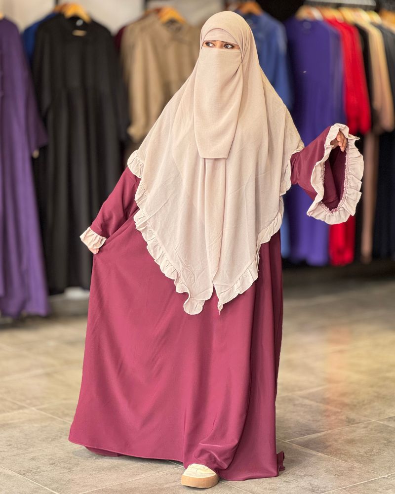 طقم "السكينة" الثلاثي (عباية+فولار+نقاب)