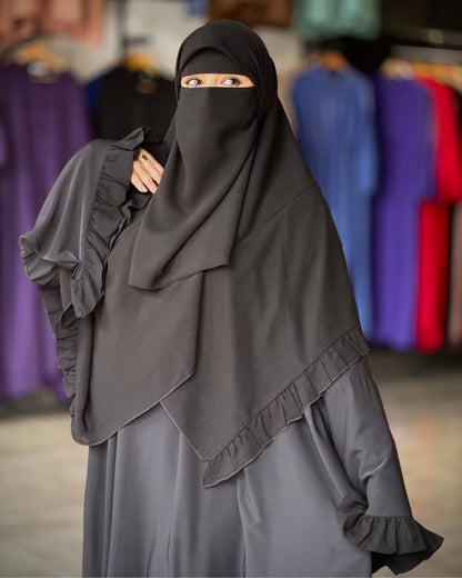 طقم "السكينة" الثلاثي (عباية+فولار+نقاب)